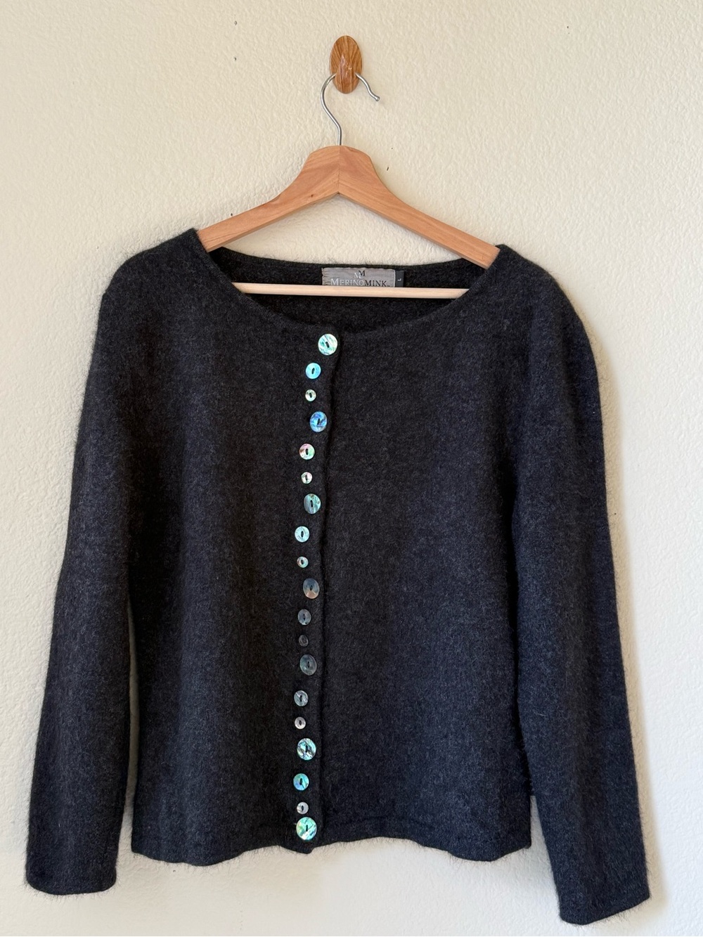Merinomink 1736 Shell Cardigan Merino Wool Possum Fur Paua Buttons Size L